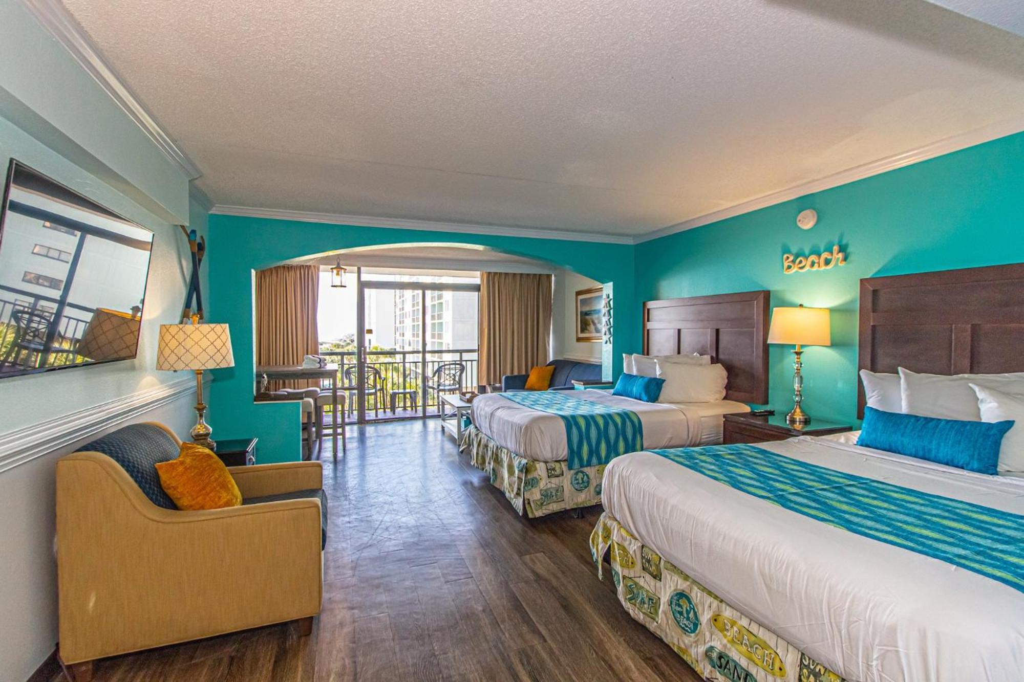 Oversized Ocean View Queen Suite With Beautiful Fireplace And Accents - Sleeps 4 Guests! Миртл-Бич Номер фото